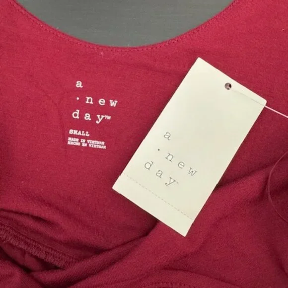 NWT Burgundy Long Sleeve Scoop Neck Dress - Picture 5 of 5